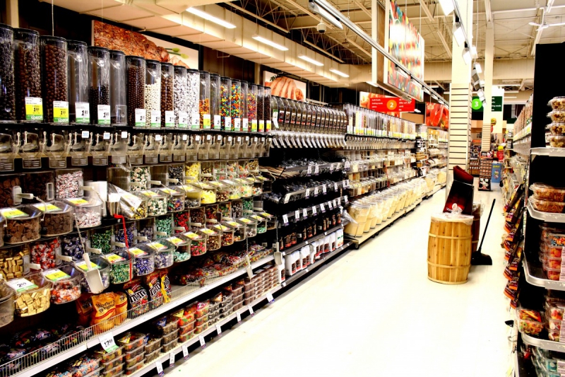 ecommerce-AIGUINES-min_retail_grocery_supermarket_store_food_shopping_market_shop-613228